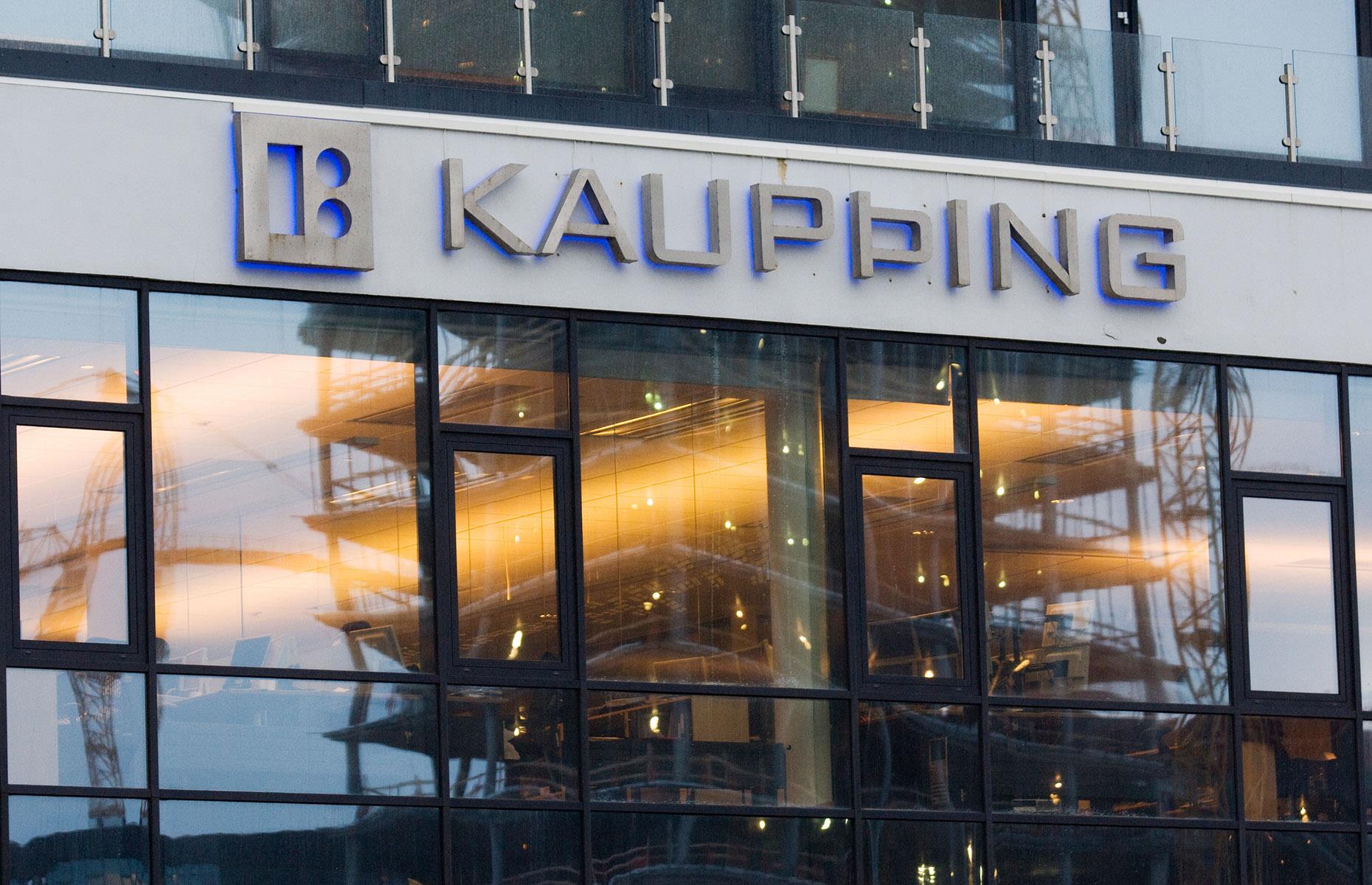 Sigurdur Einarsson: $2.8 billion (£2.2bn) in debt